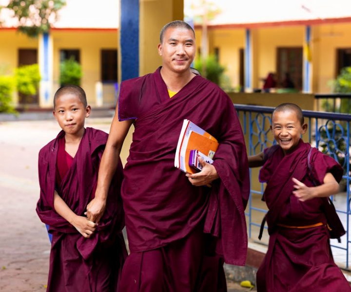 ⛪️ İnanç & Felsefe: Din, İnanç Sistemleri ve Felsefi Düşünceler Üzerine Derinlemesine Bir Bakış